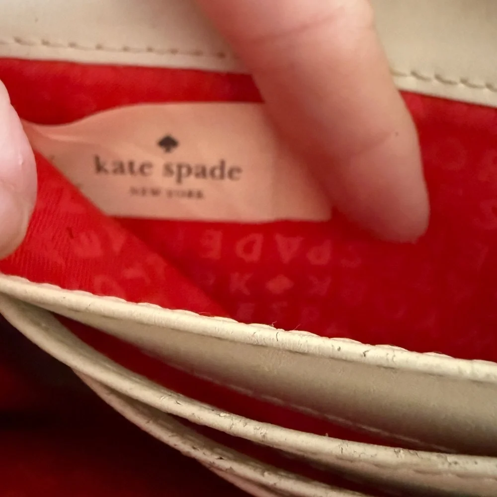 Kate Spade Classic Spade Neda zip-around wallet guc